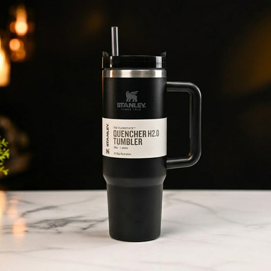 Stanley Quencher H2.0 – Black (30 oz) Tumbler